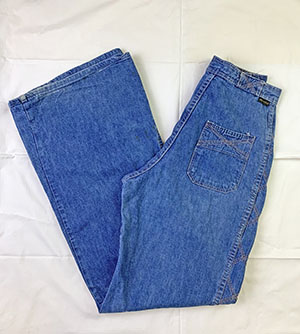 (27x32) Women's Vintage 70s High Waisted Bell Bottom Jeans! As-Is.