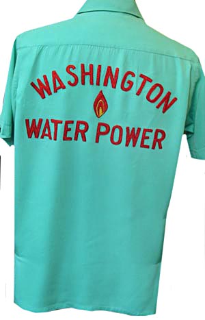 (S-M) gorgeous 1950s men's bowling shirt. SeaFoamGreen Rayon. Red chain-stitching & flame