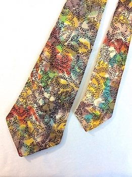 vintage 1940s men's Wide swing necktie Colourful Splotches w/ Black dots forming Flower Shapes