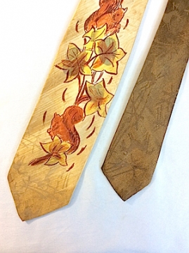 Vintage 1940s hand-painted Swing Tie! Shimmery Gold w/ Flowers!
