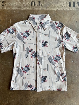 (XS/S) Mens Vintage 70s S/S Disco Shirt. Light Gray, Blue & Wine w/ Flowers and Boxes. Never Worn.