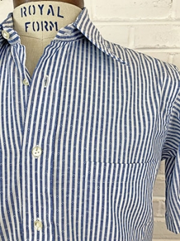 (M) Mens Vintage 70s Short Sleeved Disco Shirt. White & Blue Striped w/ Diamond shapes!