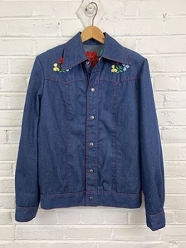 (L) Mens Vintage 70s Jean Jacket. Dark Denim w/ Red Top-Stitching & Embroidered Flowers!