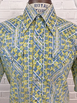 (2XL) BIGMAN Vintage 70s Short Sleeved Western Disco Shirt. Light Blue, Yellow & Green w/ Flowers.